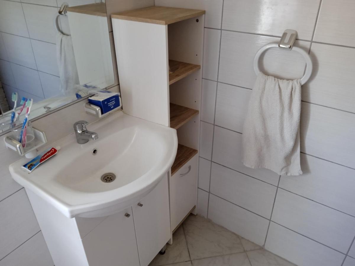 Apartman Josipa Peroj Exterior foto